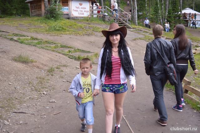 23949_family8.jpg